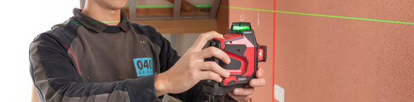 Nauwkeurigheid van een bouwlaser controleren en kalibreren