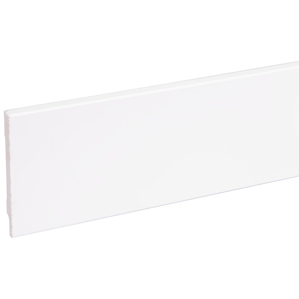 Plint Grenen Gelakt FSC Mix 70%-718474