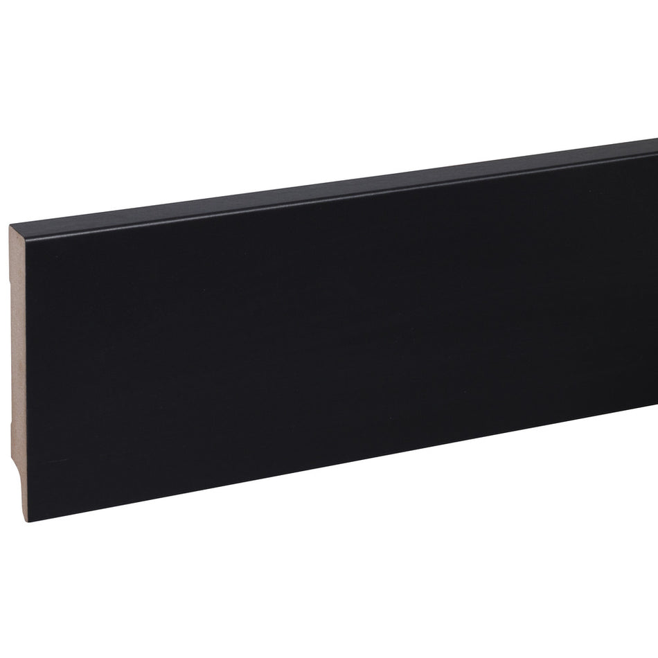 Plint Zwart 18x120x2400mm 70% PEFC-772058