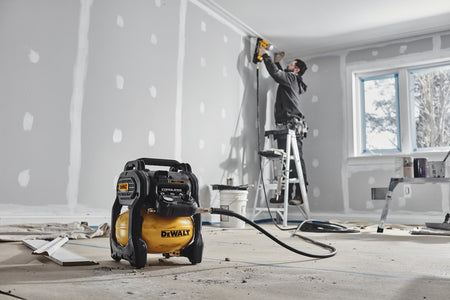 DeWALT Compressor DCC1018N-XJ 18V XR Zonder Accu en Lader-848704