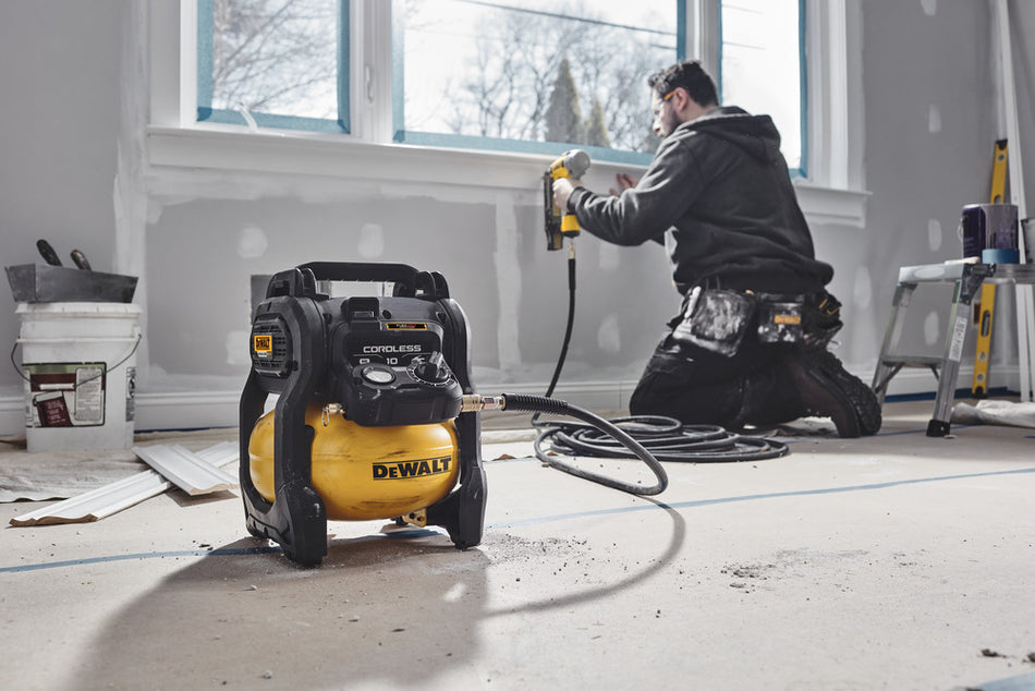 DeWALT Compressor DCC1018N-XJ 18V XR Zonder Accu en Lader-848704